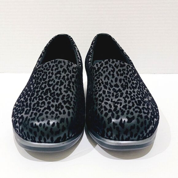 SAS Bliss Womens Black Leopard Shoes Sz 8 WW Comfort Wedge Tripad Clogs Loafers - Picture 3 of 14
